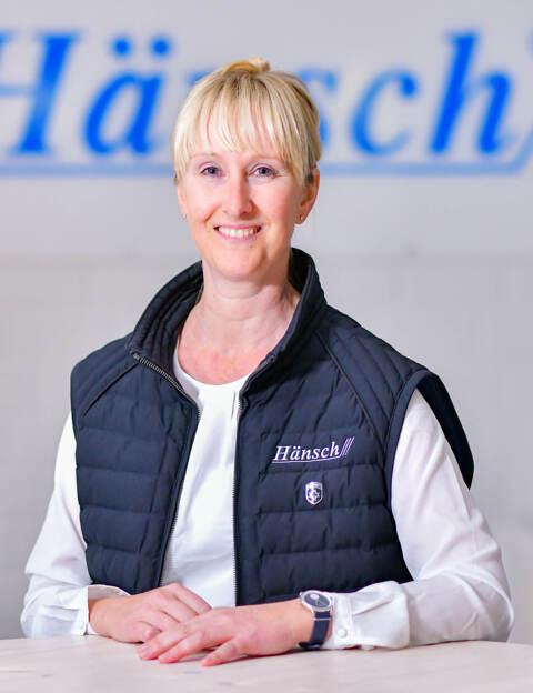 Frau Martina Voß
