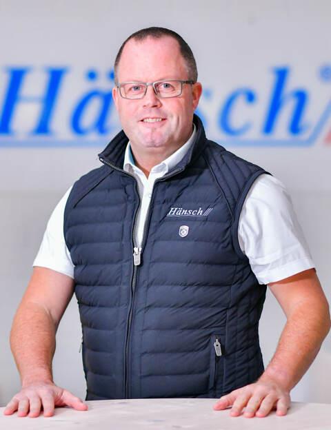 Herr Dennis Strauch